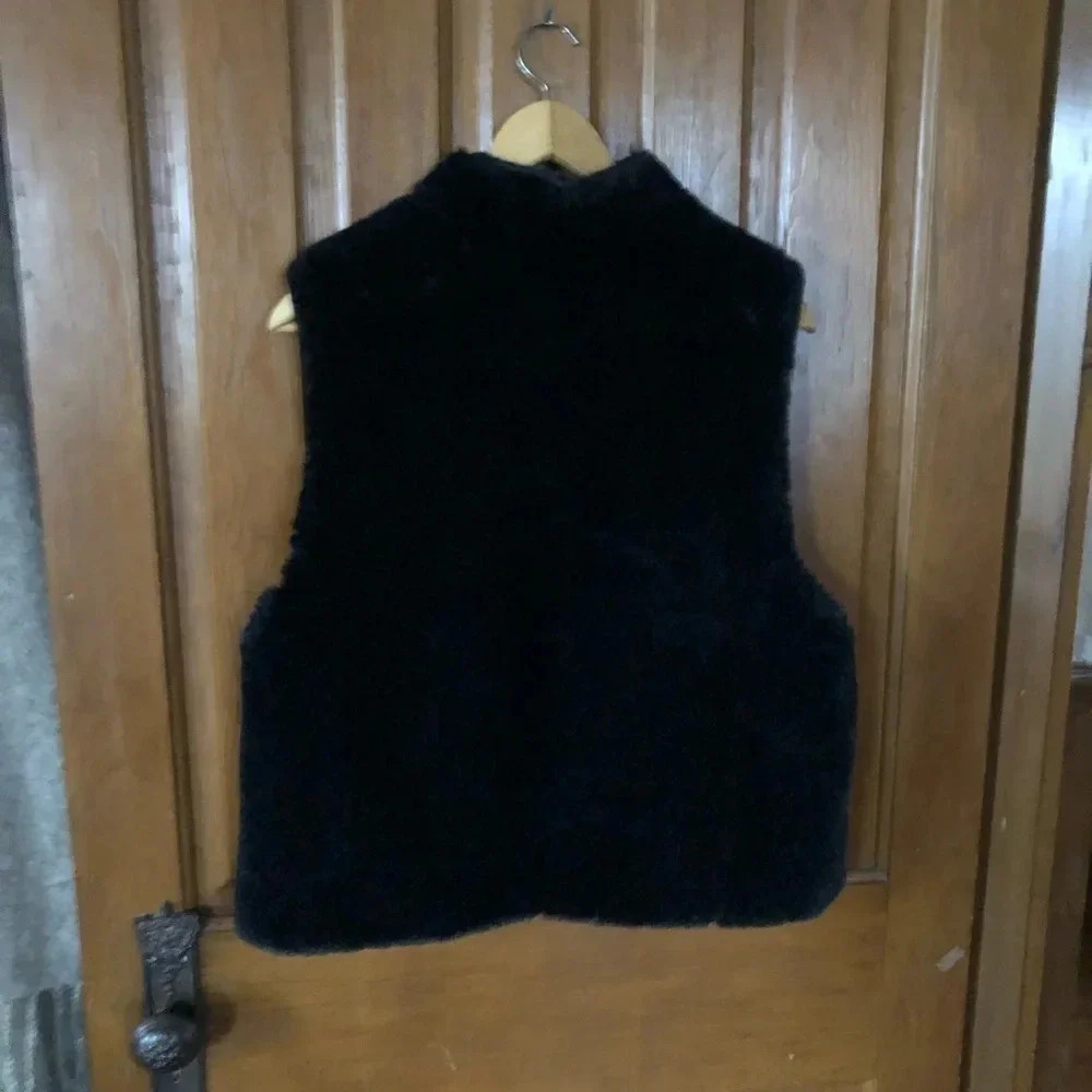Vintage Super Soft Faux Fur Vest - Picture 2 of 8